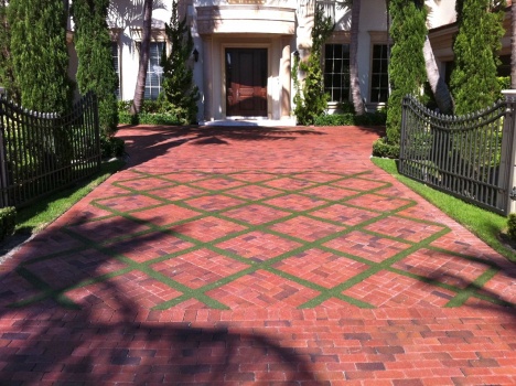 boca-grass-paver-strips