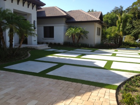 Outdoor Putting Green